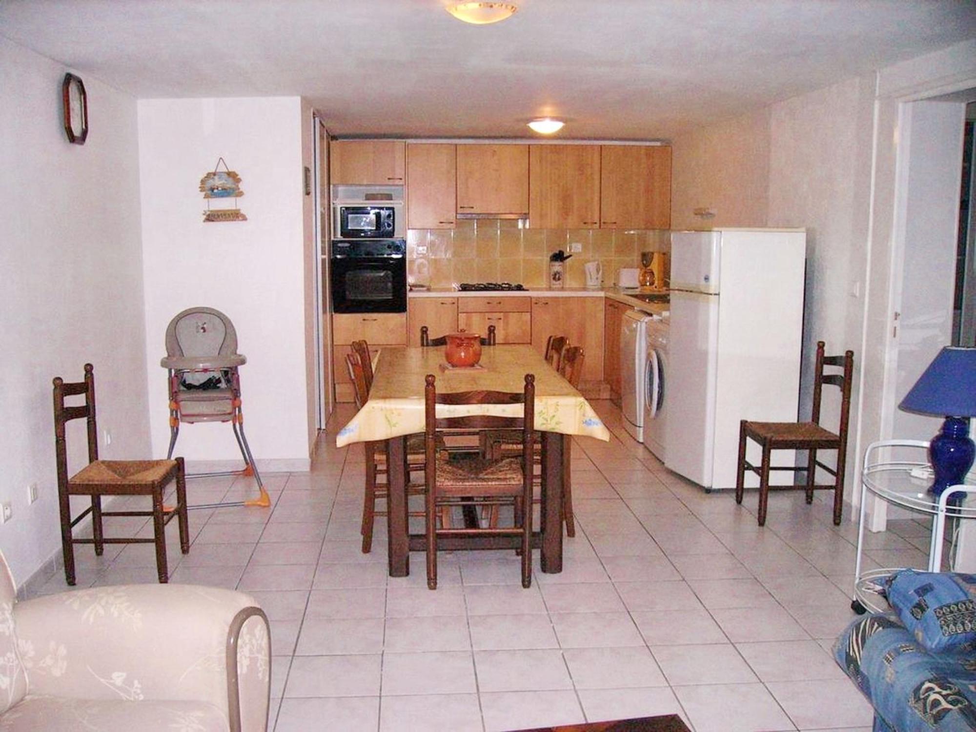 Appartement Charmant A Breuillet Avec Jardin Spacieux Exterior foto